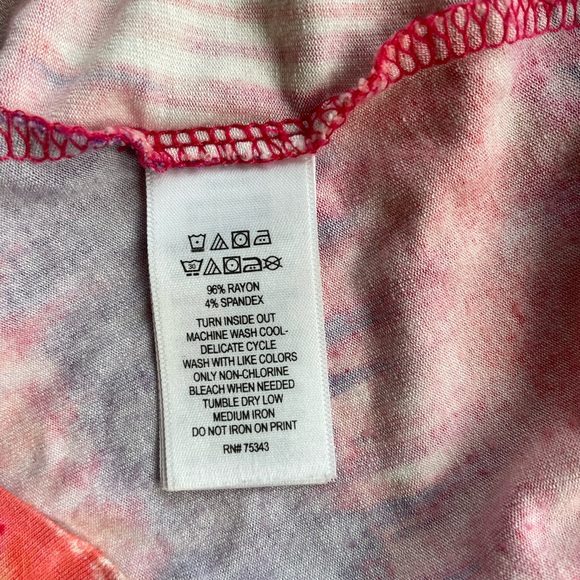 DAKINI hot pink skirt in a tie die look - Picture 4 of 4